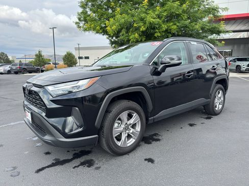 Certified 2025 Toyota RAV4 XLE AWD/4WD image 5