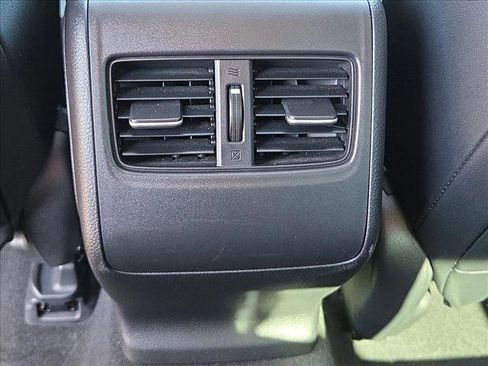 Used 2018 Honda Accord Touring image 18