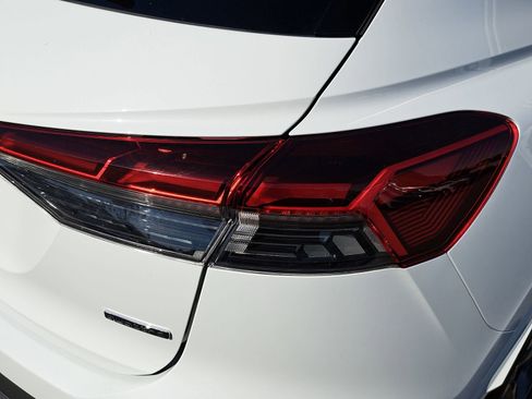 Used 2024 Audi Q4 e-tron Premium Plus image 39