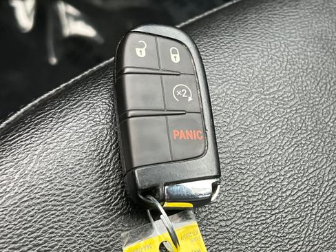 Used 2023 Jeep Compass Limited image 24