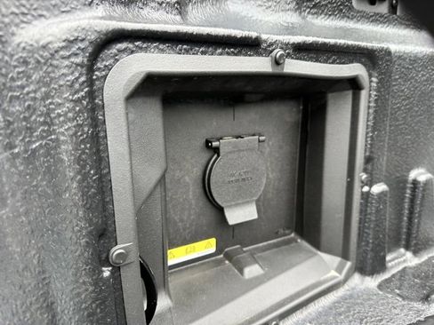 Used 2023 Ford F150 XLT w/ Equipment Group 302A High image 8