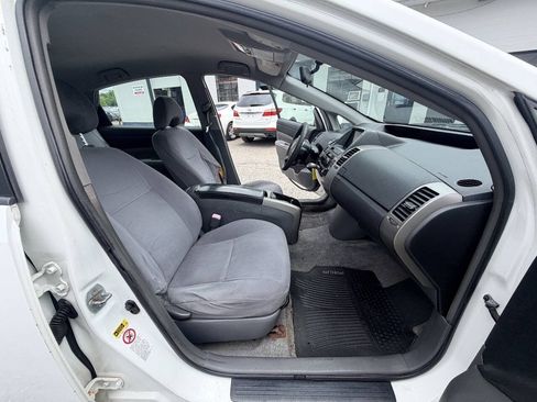 Used 2007 Toyota Prius FWD image 50