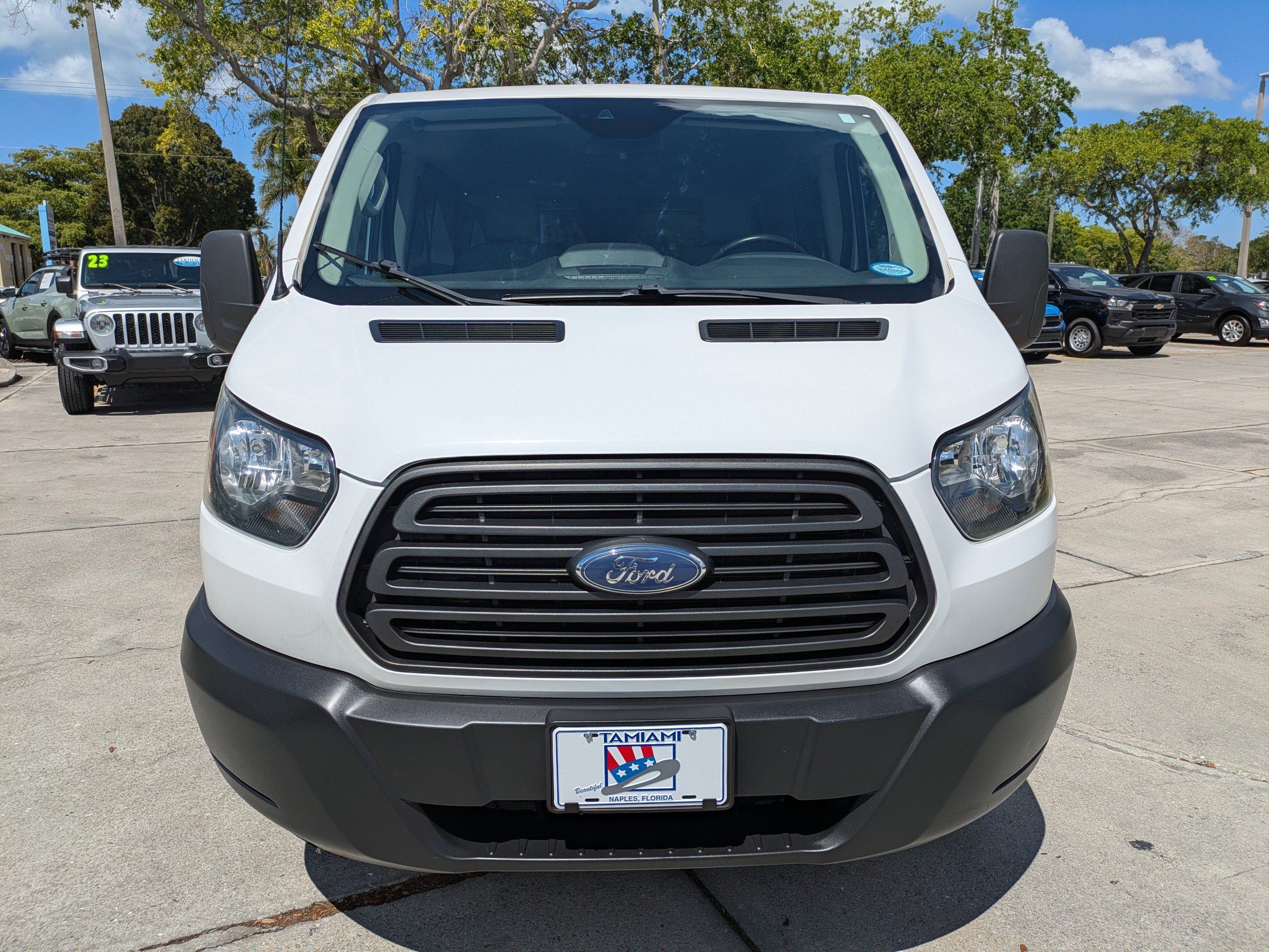Used 2019 Ford Transit 150 XL RWD image 8