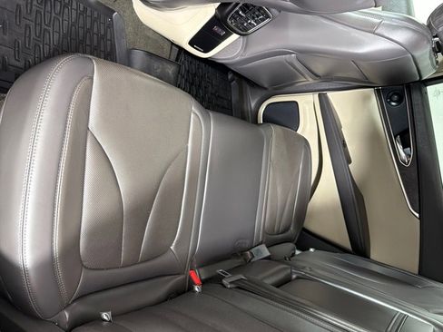 Used 2020 Lincoln Nautilus Reserve image 19