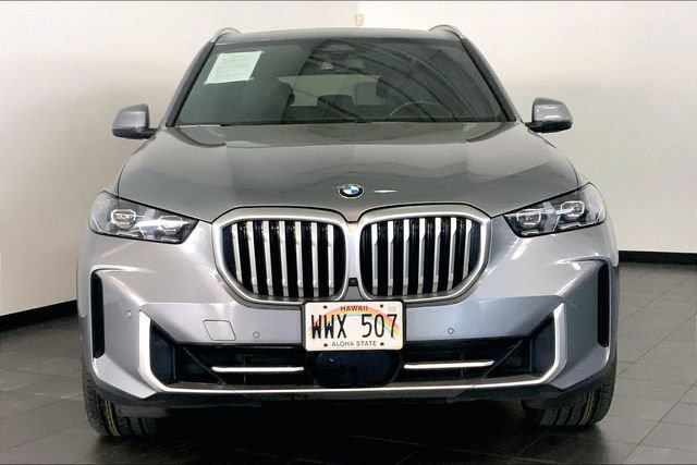 Used 2024 BMW X5 xDrive40i AWD/4WD image 3