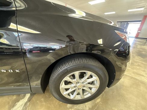 Used 2020 Chevrolet Equinox LS w/ LS Convenience Package FWD image 10