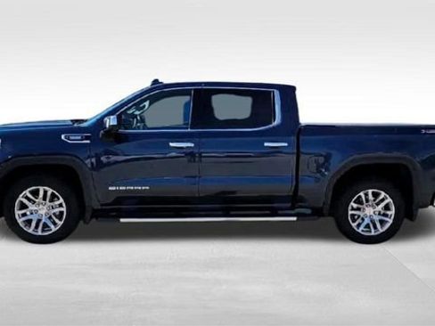 Used 2022 GMC Sierra 1500 SLT w/ SLT Premium Plus Package image 5