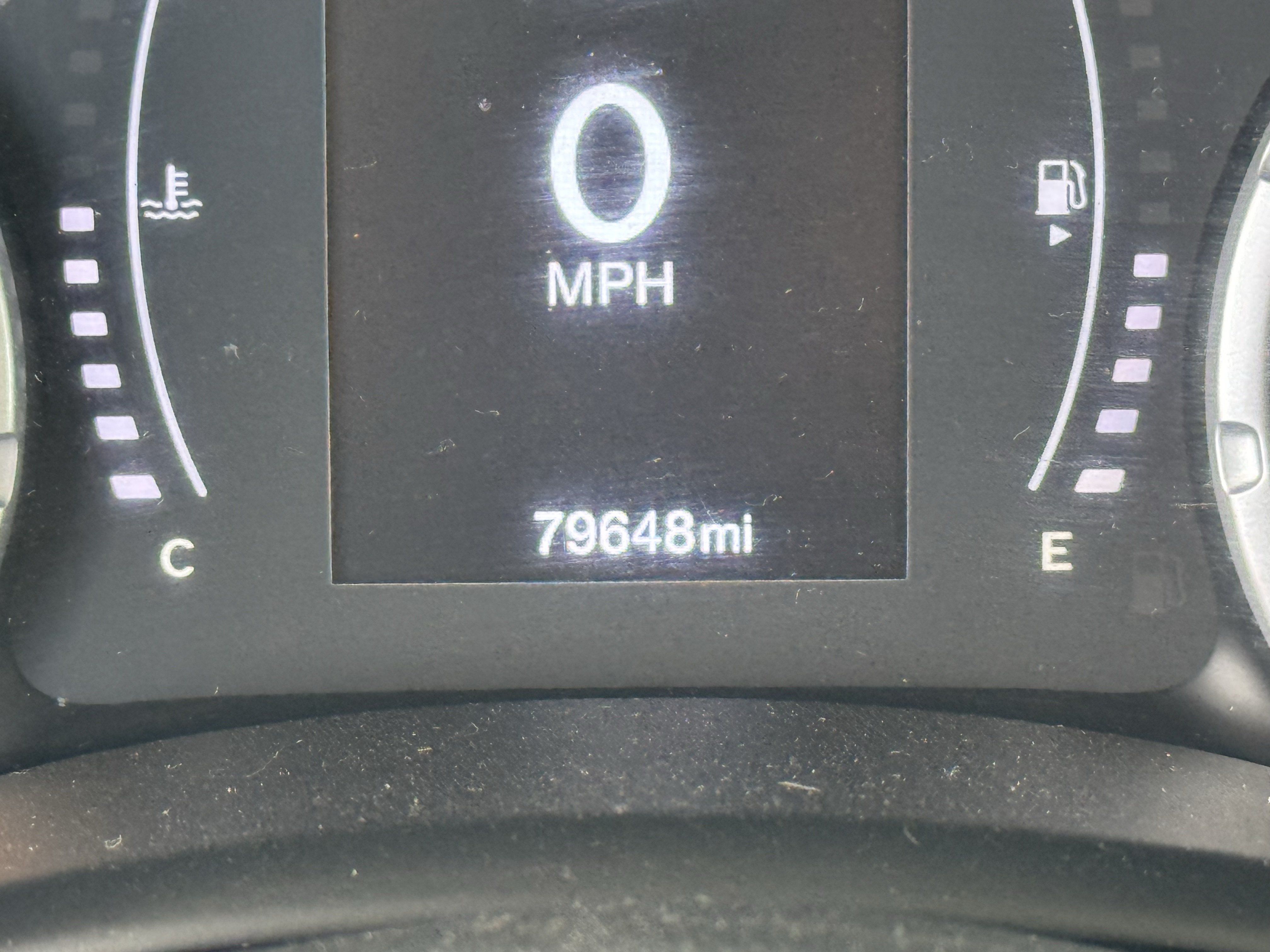 Used 2017 Jeep Renegade Latitude AWD/4WD image 36