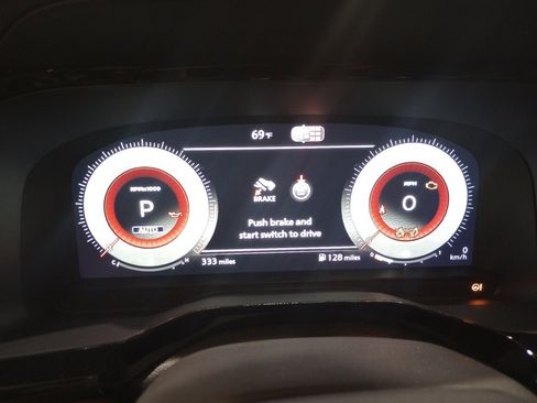 Used 2026 Nissan Pathfinder Platinum w/ Cargo Package image 11