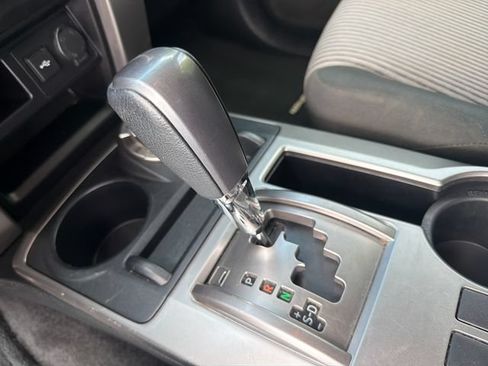 Used 2022 Toyota 4Runner SR5 AWD/4WD image 24