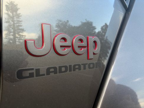 Used 2021 Jeep Gladiator Rubicon AWD/4WD image 26