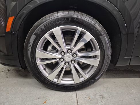 Certified 2025 Cadillac XT6 Premium Luxury image 10