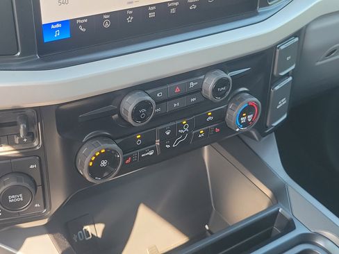 New 2026 Ford F250 XLT w/ XLT Premium Package image 21