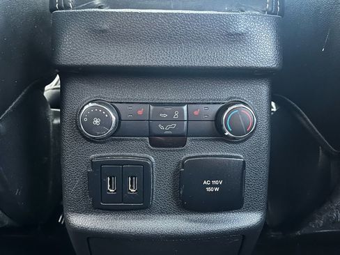 Used 2017 Ford Explorer Platinum image 23
