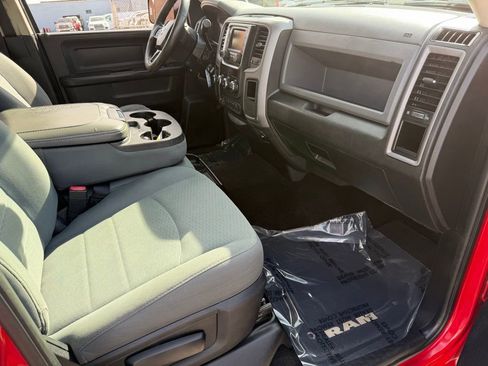 Used 2016 RAM 3500 Tradesman w/ Chrome Appearance Group image 18