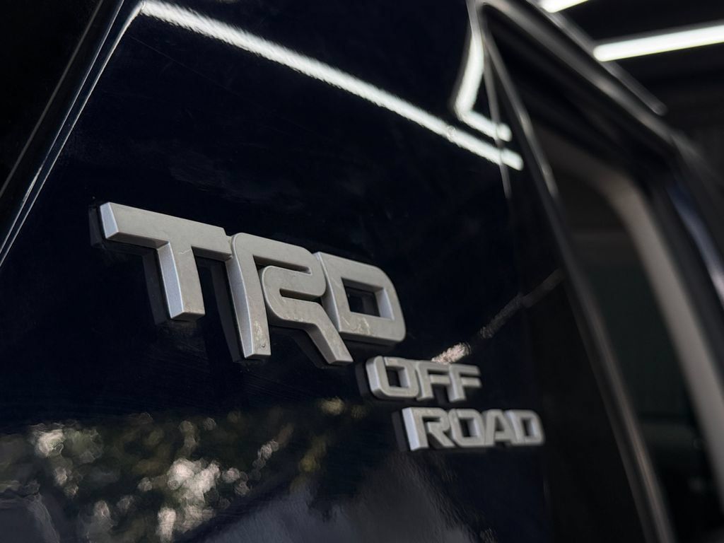 Used 2019 Toyota 4Runner TRD Off-Road AWD/4WD image 27