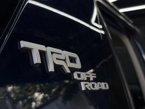 Used 2019 Toyota 4Runner TRD Off-Road AWD/4WD image 27