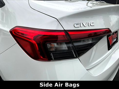 Used 2023 Honda Civic Sport image 22