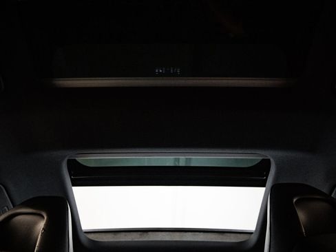 Certified 2023 Porsche Panamera 4 Platinum Edition AWD/4WD image 30
