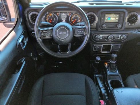 Used 2018 Jeep Wrangler Unlimited Sport AWD/4WD image 16