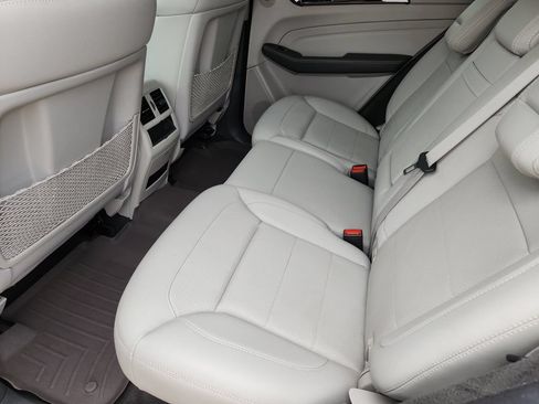 Used 2014 Mercedes-Benz ML 350 4MATIC image 30