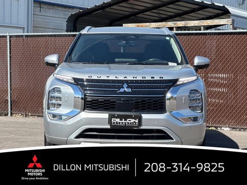 Used 2024 Mitsubishi Outlander SEL AWD/4WD image 9