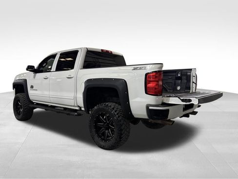 Used 2018 Chevrolet Silverado 1500 LT w/ All Star Edition image 15