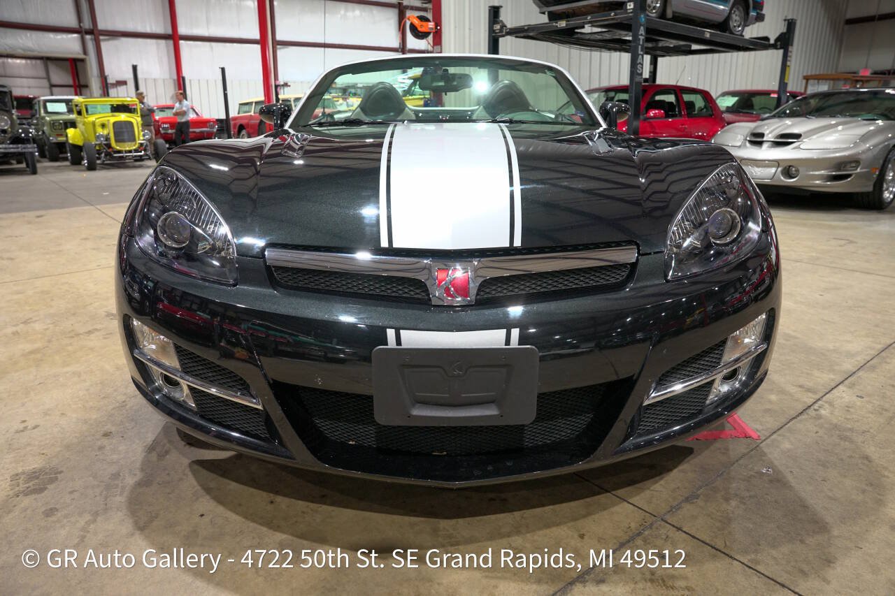 Used 2008 Saturn Sky Carbon Flash RWD image 13