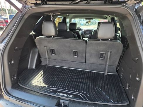 Used 2022 Chevrolet Traverse LT AWD/4WD image 13