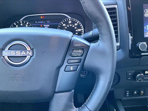 Used 2024 Nissan Frontier SL w/ Technology Package RWD image 20