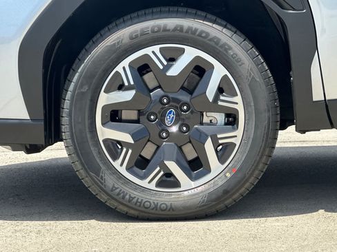 New 2026 Subaru Forester Premium AWD/4WD image 32