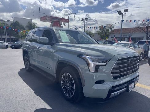 Used 2024 Toyota Sequoia Limited w/ Tow Technology Package image 2