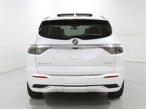 Used 2022 Buick Enclave Avenir w/ Avenir Technology Package image 22