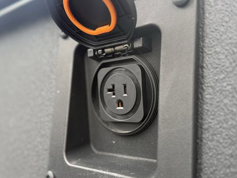 Used 2024 Toyota Tacoma TRD Sport image 31