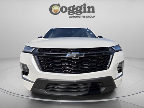 Used 2023 Chevrolet Traverse Premier image 5