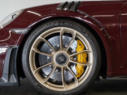 Used 2018 Porsche 911 GT2 RS RWD image 24