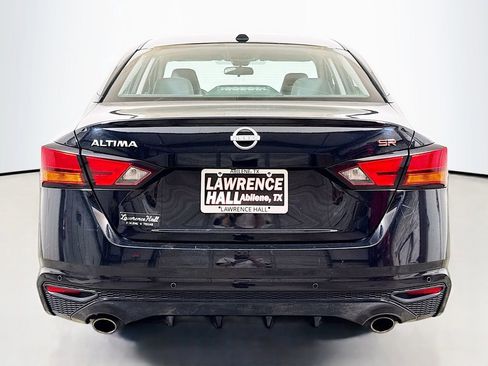 Used 2024 Nissan Altima 2.5 SR FWD image 5