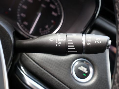 Used 2025 Cadillac XT5 Premium Luxury image 45