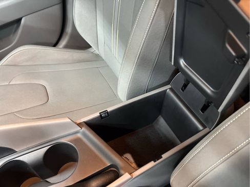 Used 2025 Hyundai Elantra Sport image 43