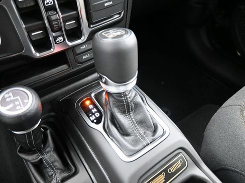 New 2026 Jeep Gladiator Sport AWD/4WD image 20