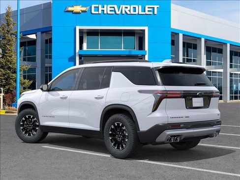 New 2026 Chevrolet Traverse Z71 w/ Enhanced Driving Package image 3