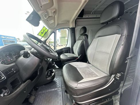 Used 2023 RAM ProMaster 2500 FWD image 18
