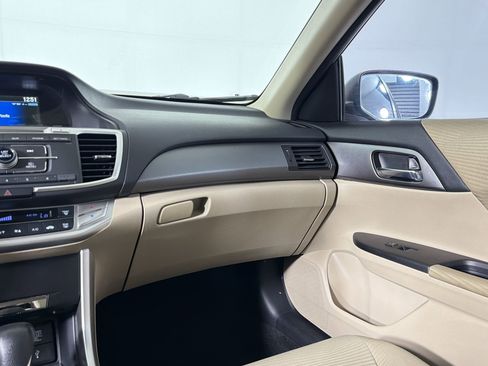 Used 2014 Honda Accord LX image 26