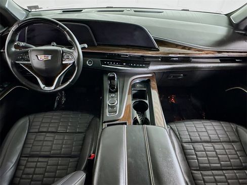 Used 2022 Cadillac Escalade ESV Sport Platinum w/ LPO, ONYX Package image 31