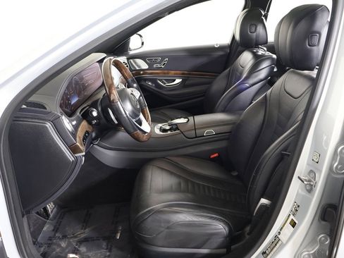 Used 2019 Mercedes-Benz S 560 4MATIC Sedan w/ AMG Line Exterior image 34