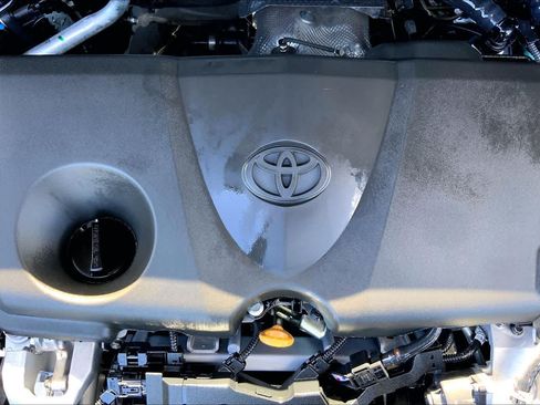 Used 2025 Toyota RAV4 XLE Premium FWD image 32