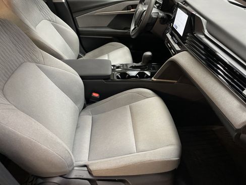Used 2025 Toyota Camry LE w/ Convenience Package FWD image 35