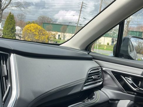 Certified 2025 Subaru Outback Onyx Edition AWD/4WD image 16