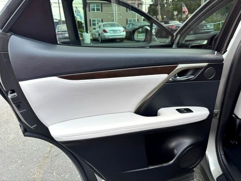 Used 2020 Lexus RX 450h AWD w/ Premium Package image 13