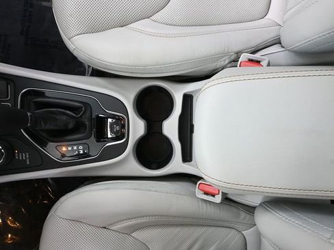 Used 2019 Jeep Cherokee Limited w/ Trailer Tow Group image 35